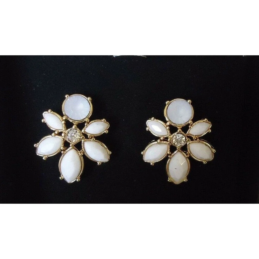 Avon Vintage Floral Clusters Oversized Stud Earrings by Avon